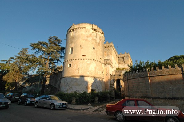 Foto castello Castromediano - Valentini Morciano di Leuca. Uno tra i Castelli più belli ed imponenti del Salento.