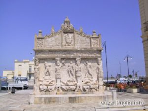 Foto fontana greca Romana di Gallipoli nel Salento.